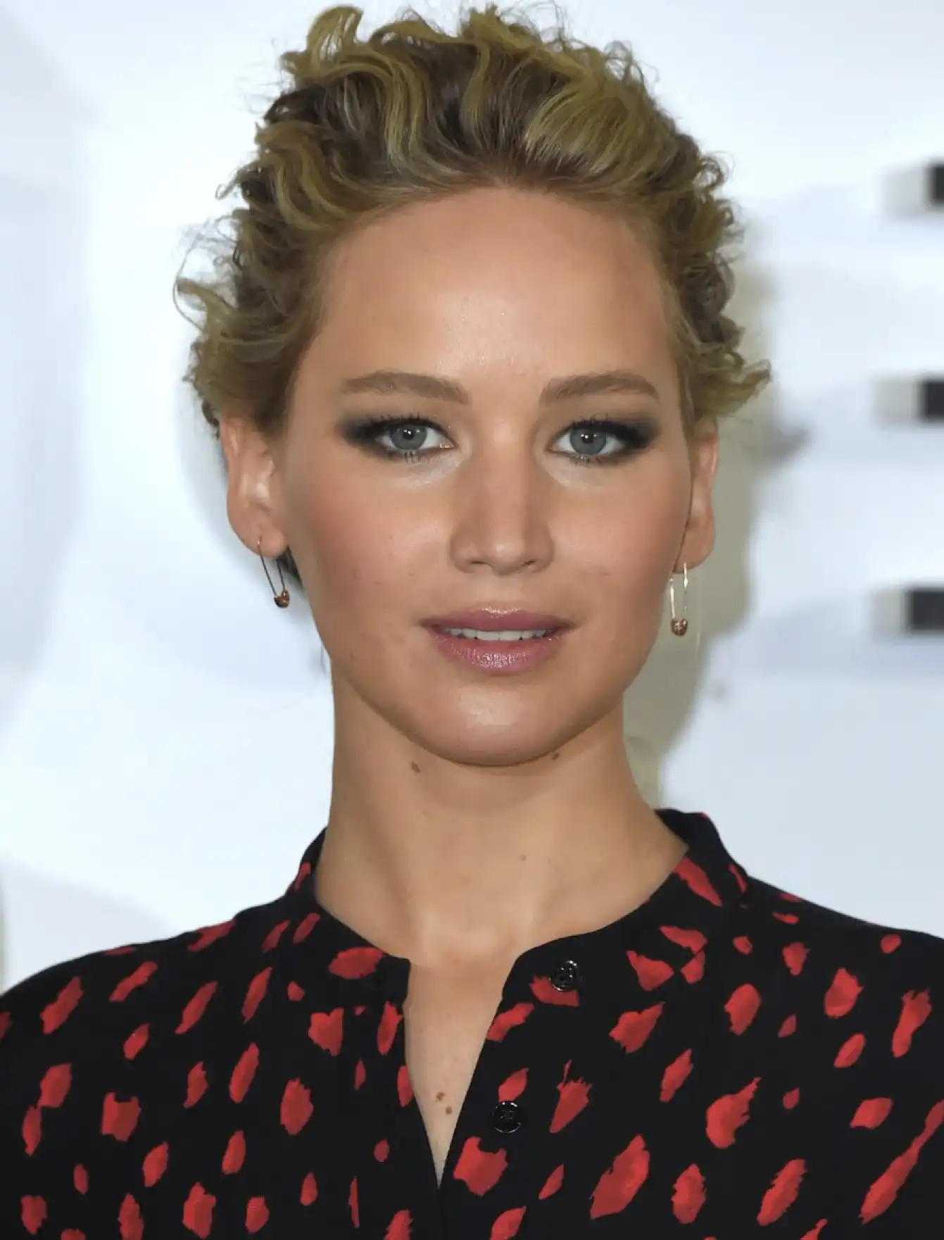 Jennifer Lawrence comme Katniss Everdeen